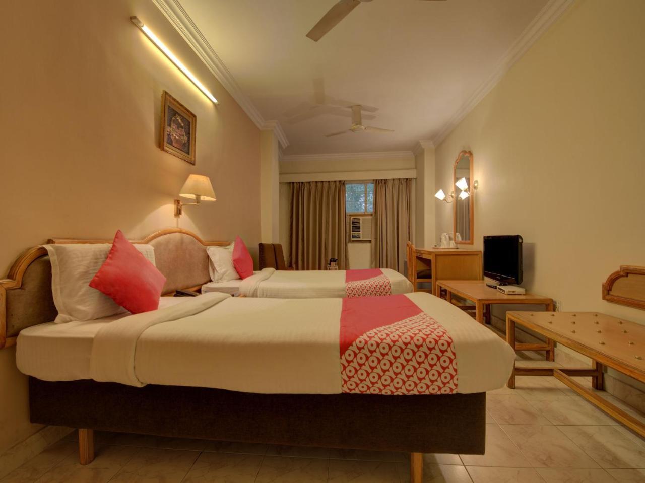 Oyo 1864 Hotel Yuvraj Ранчи Экстерьер фото