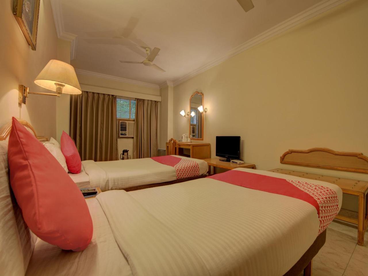 Oyo 1864 Hotel Yuvraj Ранчи Экстерьер фото