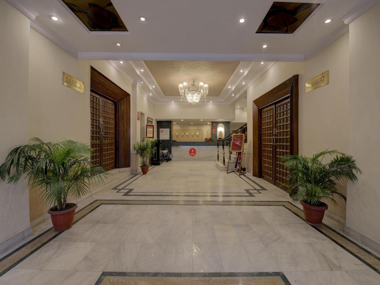 Oyo 1864 Hotel Yuvraj Ранчи Экстерьер фото