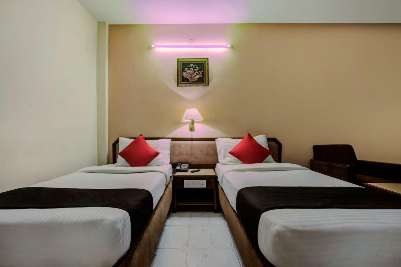 Oyo 1864 Hotel Yuvraj Ранчи Экстерьер фото